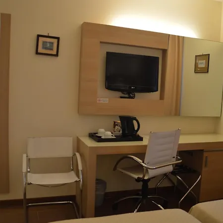 Hotel Ai Due Leoni 3*
