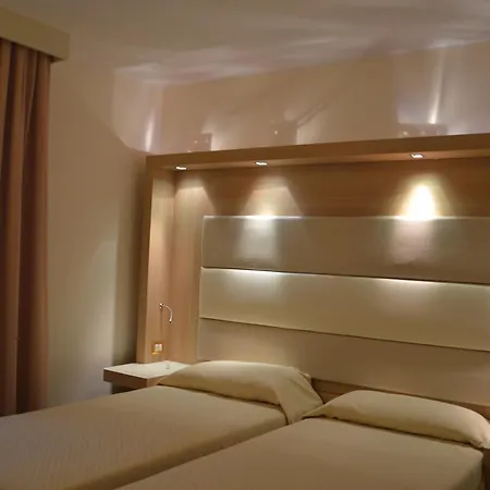 Hotel Ai Due Leoni 3*